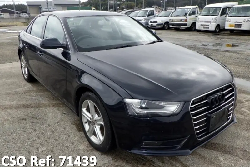 Audi / A4  2015